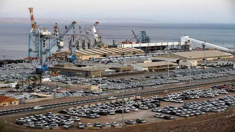 عمال الموانئ في فرنسا يرفضون تحميل شحنة أسلحة لإسرائيل ويثيرون الجدل