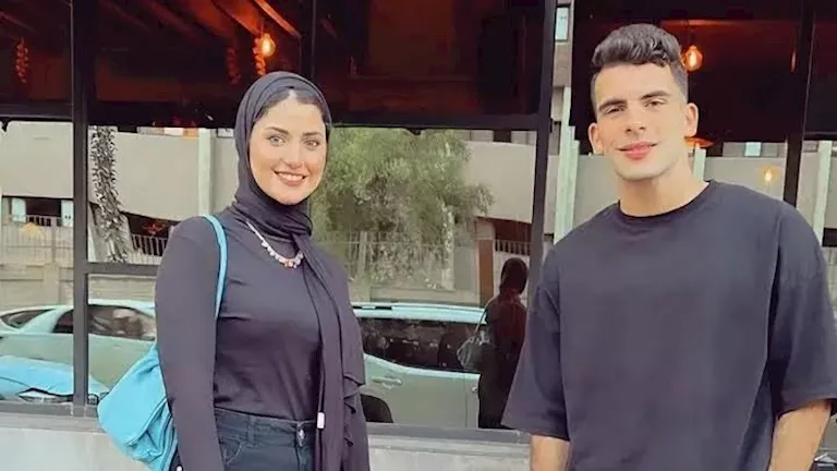 احتفال زيزو بعيد زواجه.. 15 صورة رومانسية تروي قصة حب مميزة