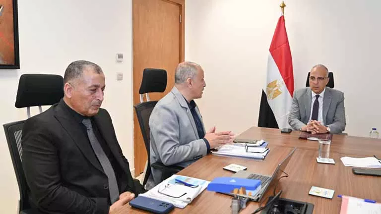 وزير الري يتابع حالة منظومة الري والصرف ومحطات الرفع بالدقهلية