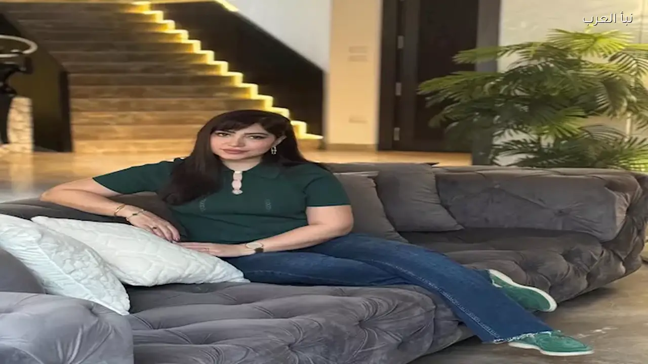 بوسي تتألق بإطلالة كاجوال أنيقة على “انستجرام”