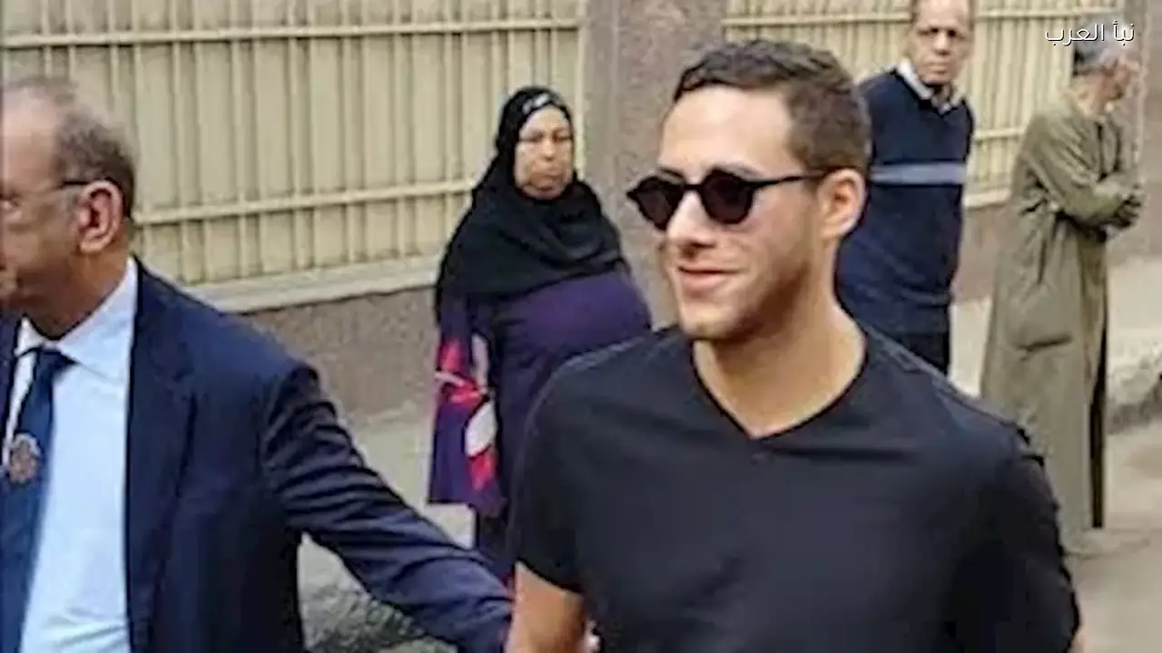 لاعب الأهلي يعلق على انتهاء أزمة رمضان صبحي (صورة)