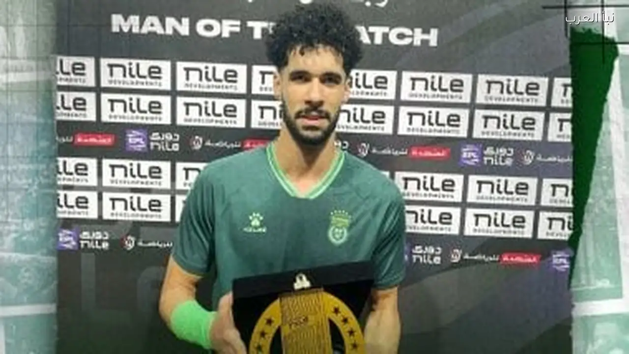 مصطفى إبراهيم يتوج بجائزة أفضل لاعب في مباراة الاتحاد وحرس الحدود