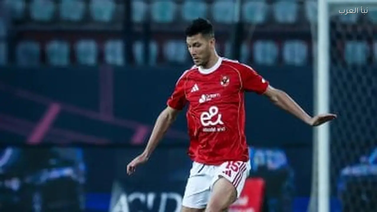 الأهلي يخطط لتسويق أشرف داري بعد استبعاده من القائمة