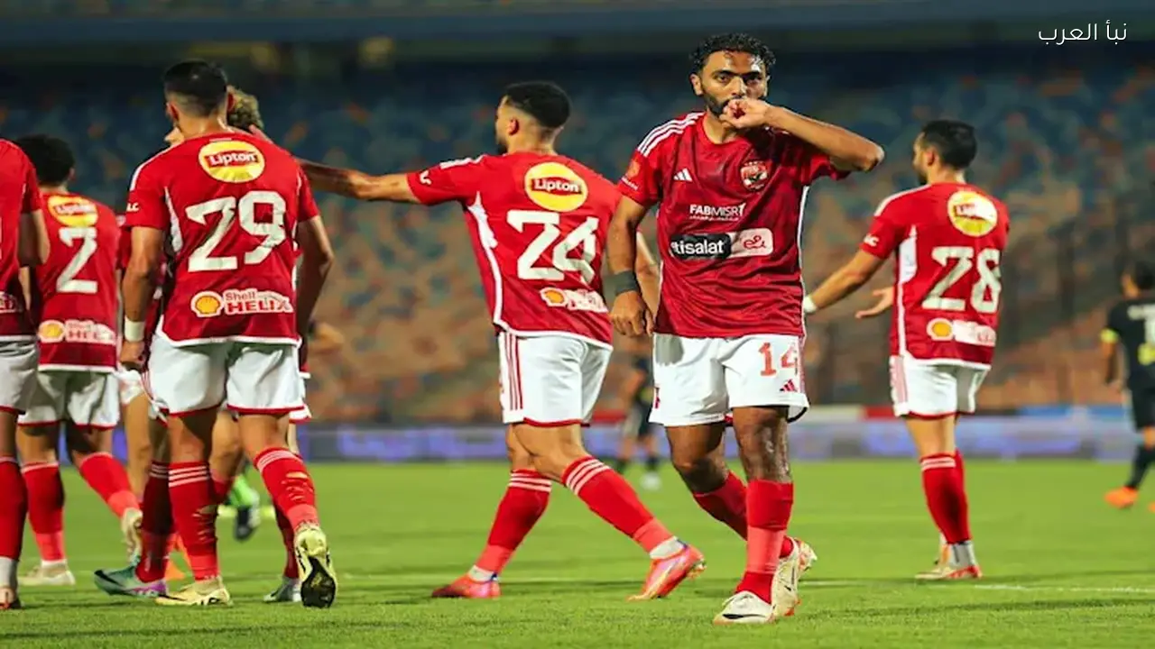 الأهلي يواجه سموحة اليوم بتشكيل هجومي ثلاثي
