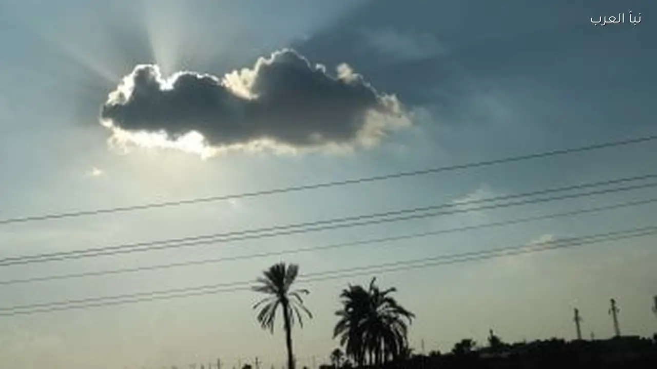 انخفاض حرارة الطقس 6 درجات مع رياح وأتربة في القاهرة