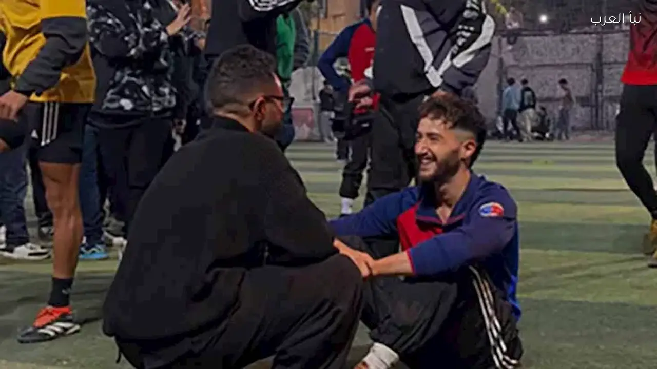 خالد كمال يدعو أحمد مالك للتبرع بقرنيته في الحلقة الثامنة من “سوا سوا”