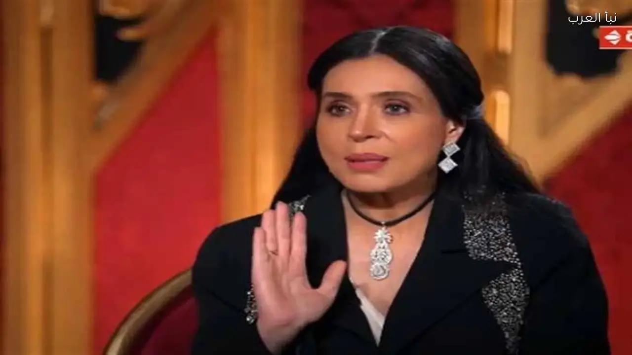 دينا تؤكد: “حجيت وعملت عمرة، والرقص لا يتعارض مع الدين”