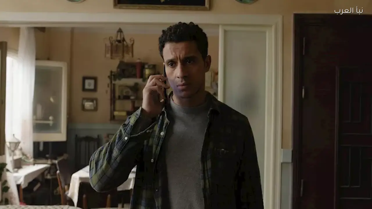 عصام عمر ينهار بعد وفاة والدته في الحلقة 10 من “عين سحرية”