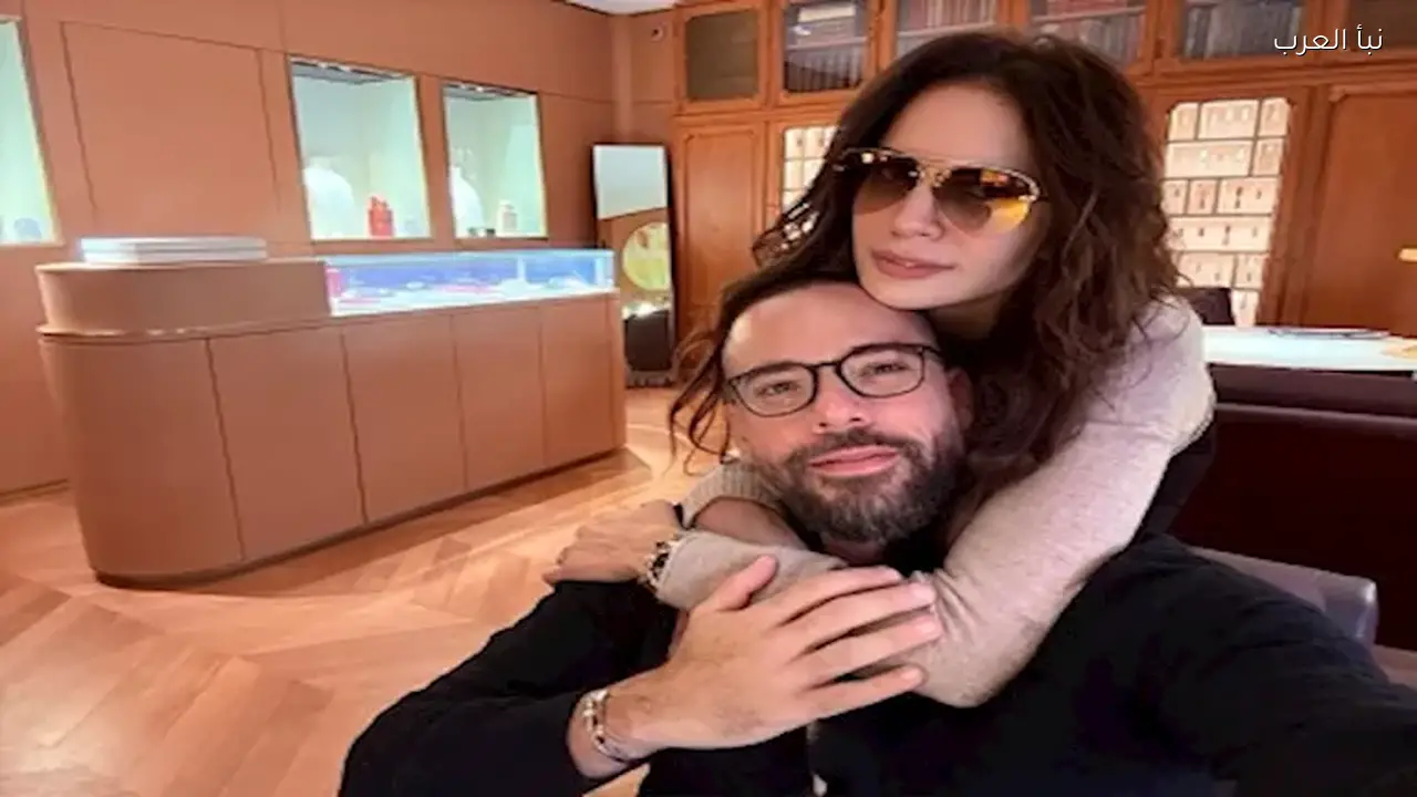 علي محجوب يحتفل بعيد ميلاد زوجته آمال ماهر اليوم