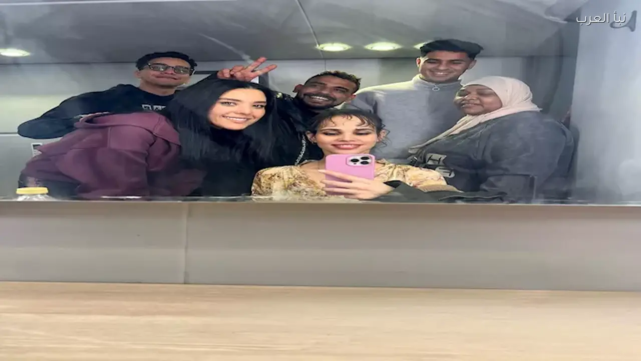 عمرو دياب يظهر أبناءه في لحظات عفوية خلال إعلان رمضان