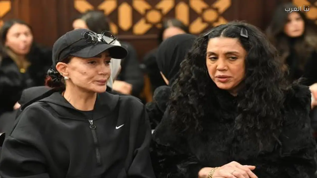 مي عمر تتلقى الدعم من نجوم الفن بقيادة غادة عبد الرازق