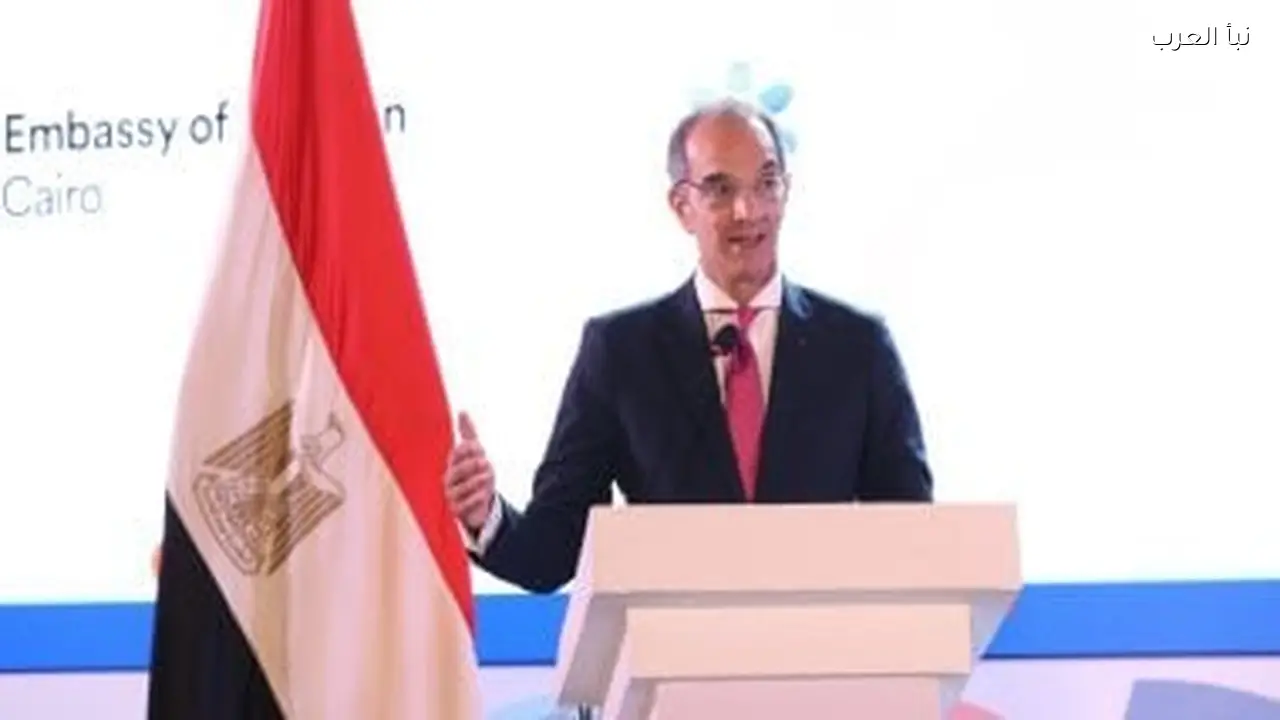 وزير الاتصالات: ترددات جديدة لشركات المحمول حتى 2039