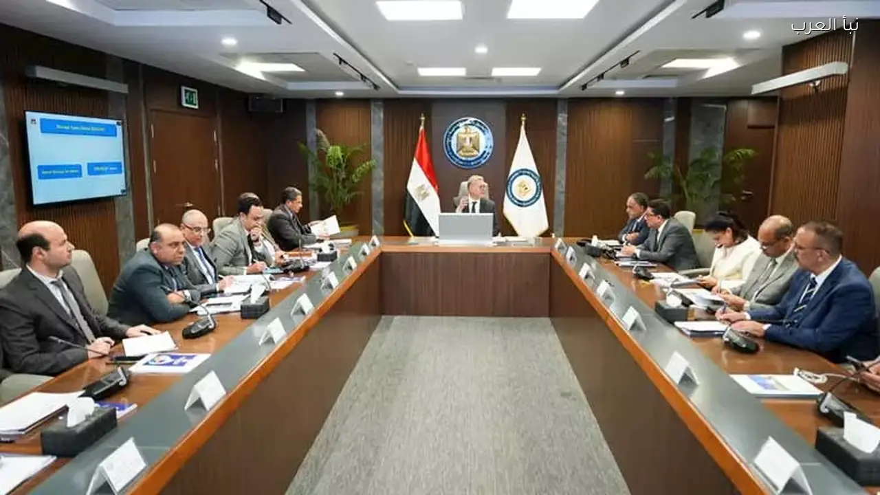 وزير البترول: ميناء الحمراء البترولي يبدأ اليوم تخزين وتداول الخام