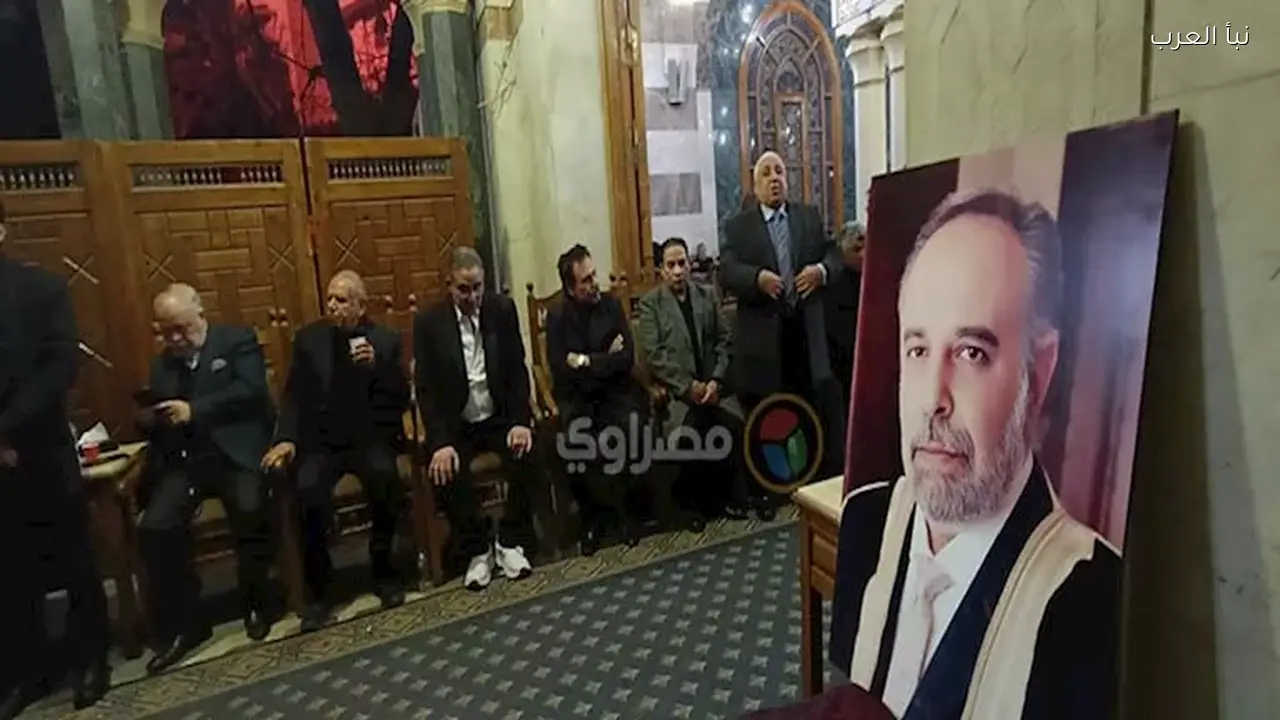 أشرف زكي وأحمد بدير يحضران عزاء ياسر صادق اليوم