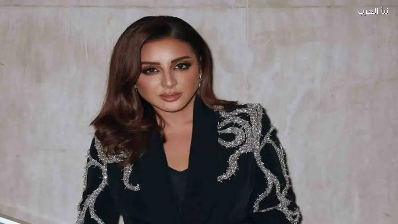 أنغام تؤكد أن مسلسل “اتنين غيرنا” لا يروي قصة حياتها