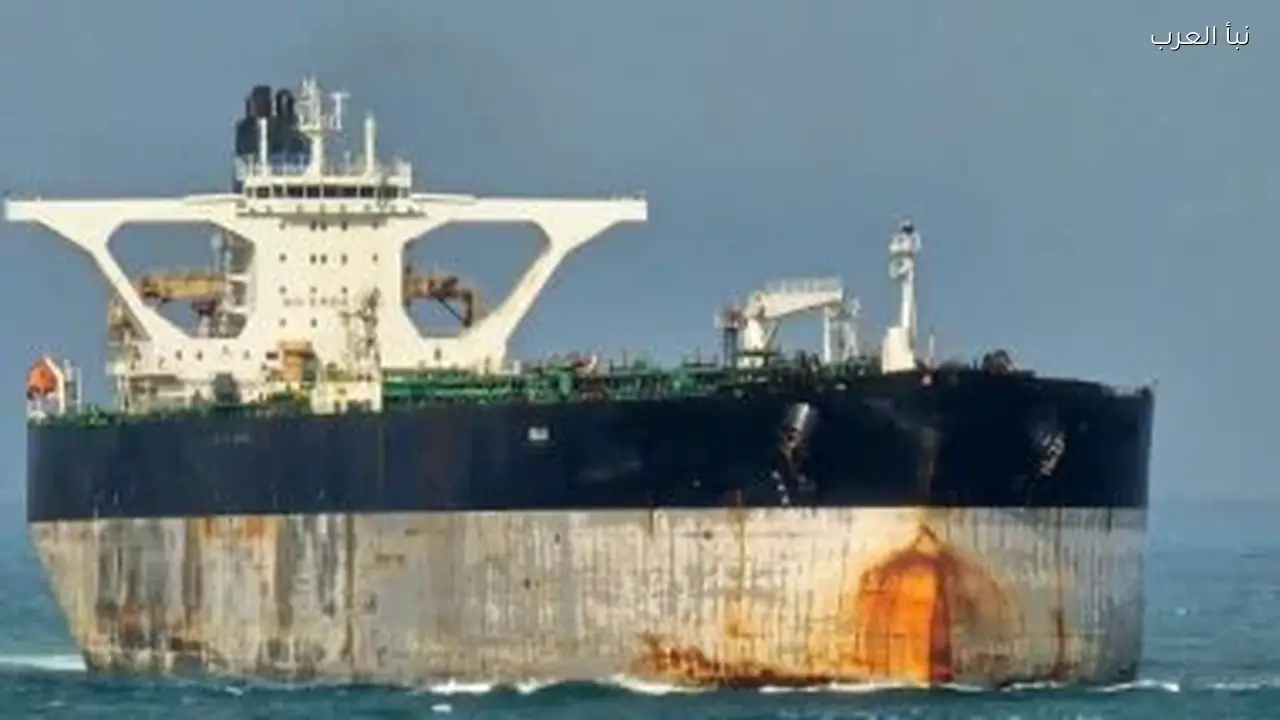 توقف شبه كلي لحركة الملاحة عبر مضيق هرمز اليوم
