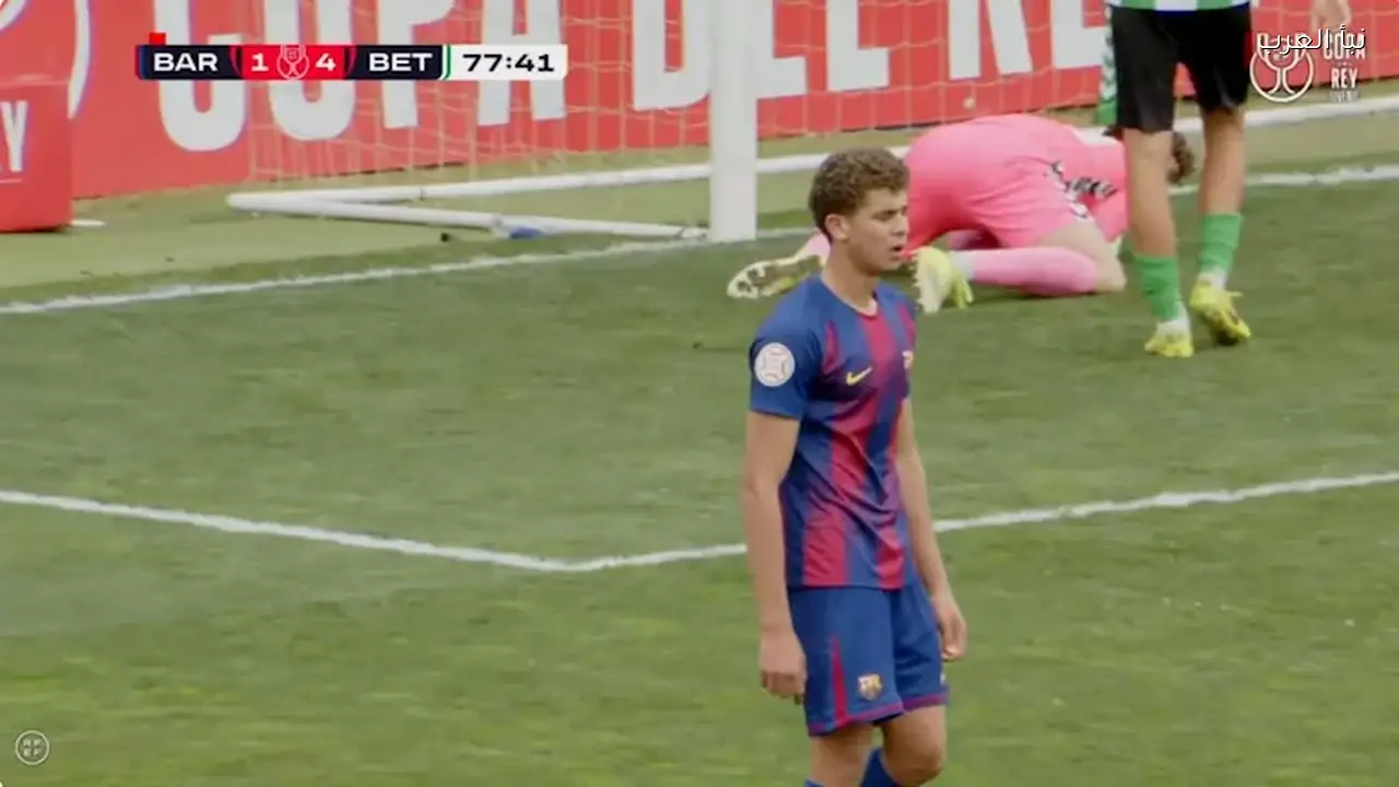 حمزة عبدالكريم يشارك في خسارة شباب برشلونة في نهائي الكأس