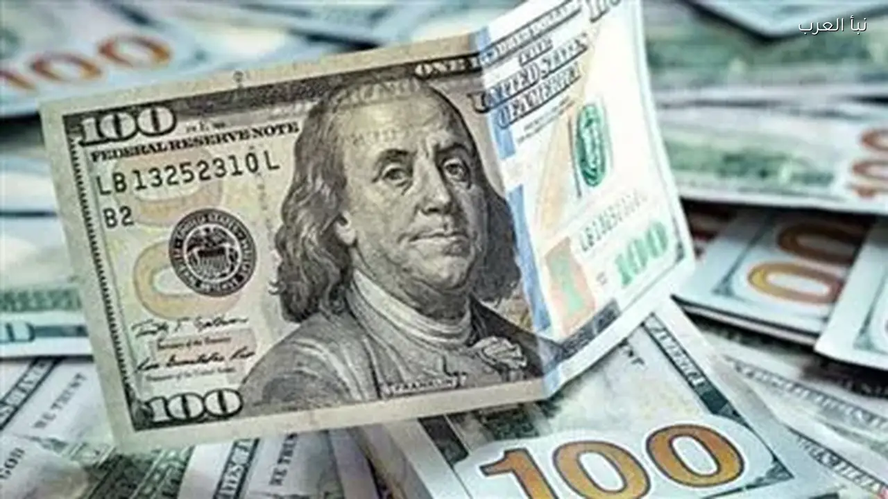 سعر الدولار الأمريكي يتجاوز 52 جنيهًا اليوم