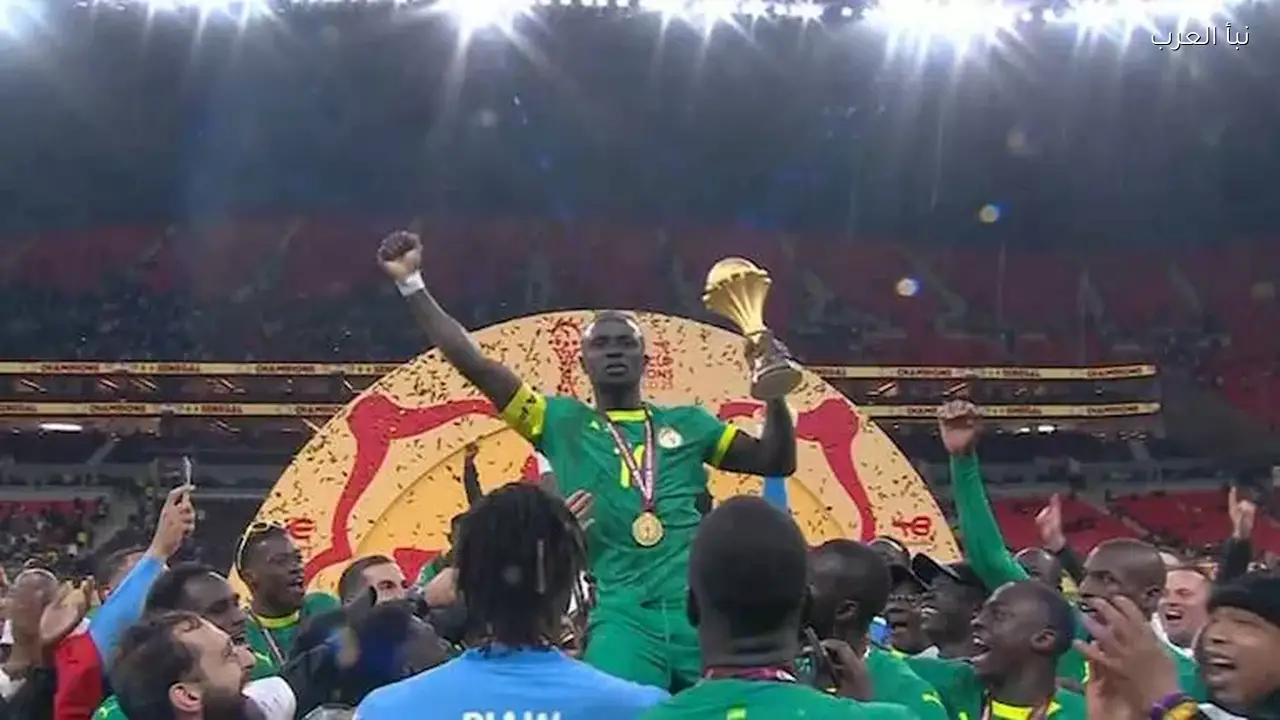 لاعب السنغال يعلق على قرار الكاف بسحب لقب أمم أفريقيا