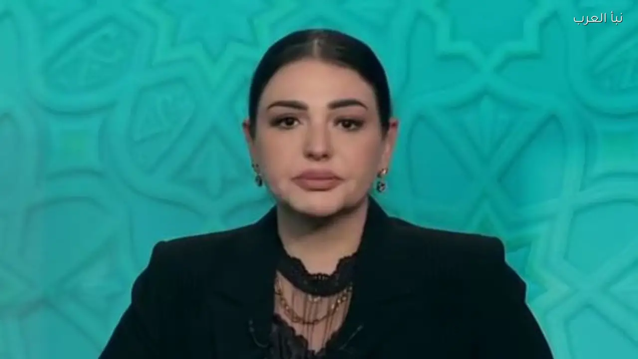 نهال طايل تعبر عن حزنها بعد وفاة والدها وتقول: الموت علينا حق