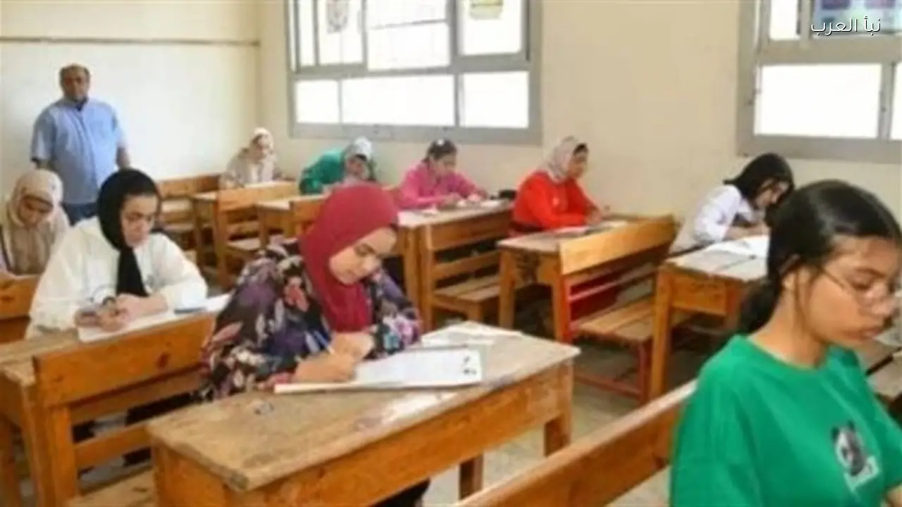 ورقة امتحانات الثانوية العامة 2026 تتضمن دمج المقالي والموضوعي بنسب دقيقة