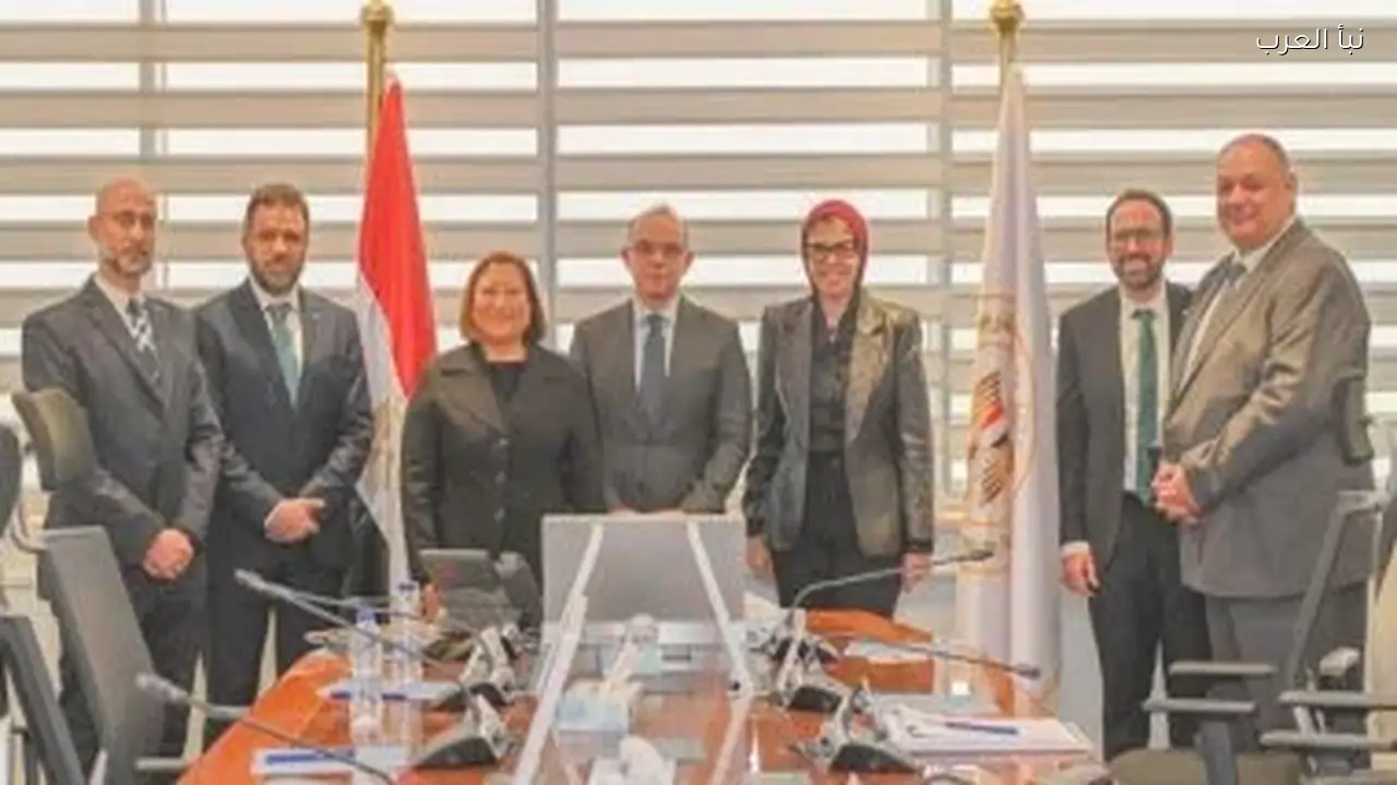 وزير الاستثمار يبحث اليوم توطين صناعة السيارات مع جنرال موتورز